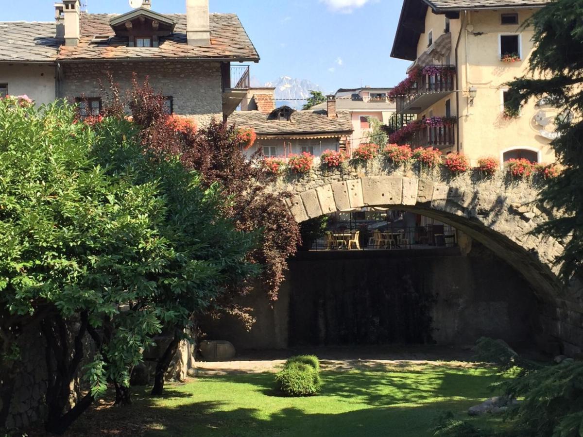 A Casa Di Gio Apartment Aosta Luaran gambar