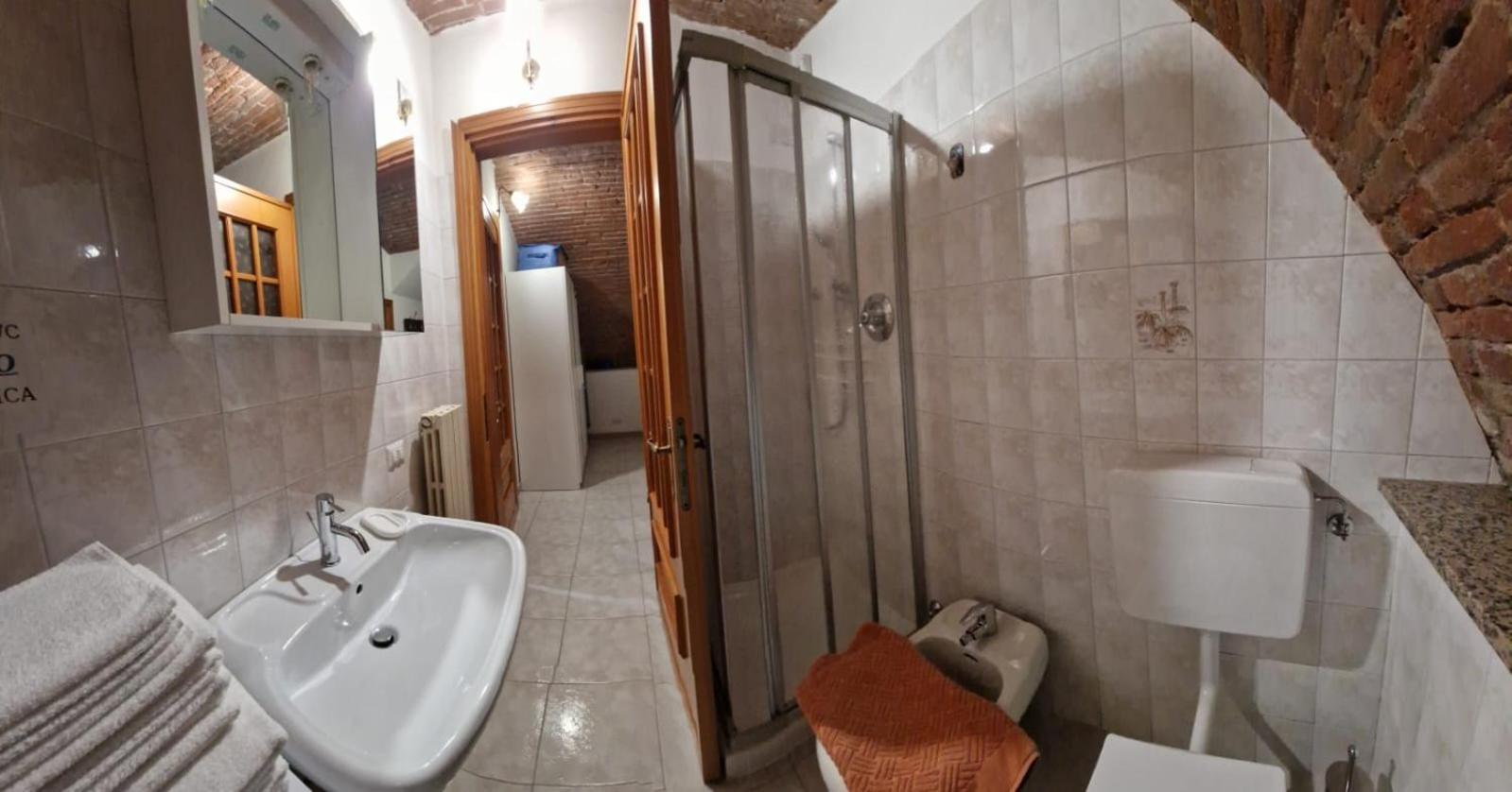 A Casa Di Gio Apartment Aosta Luaran gambar